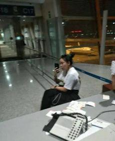 女主播打人 机场是谁,冲突背后真相揭晓